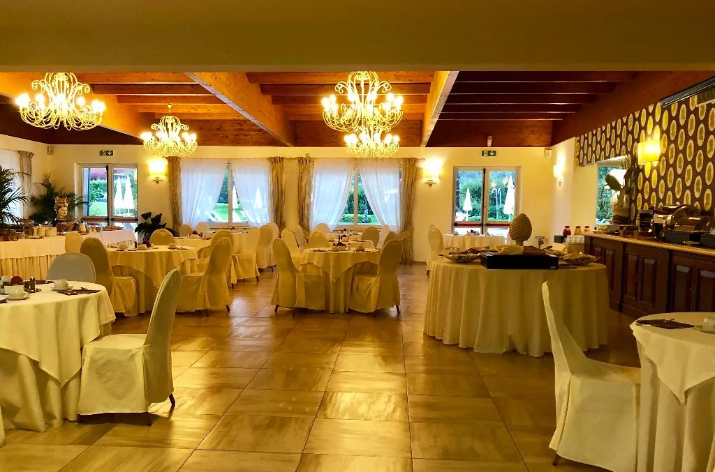 Restaurant, Alcantara Resort, Catania
