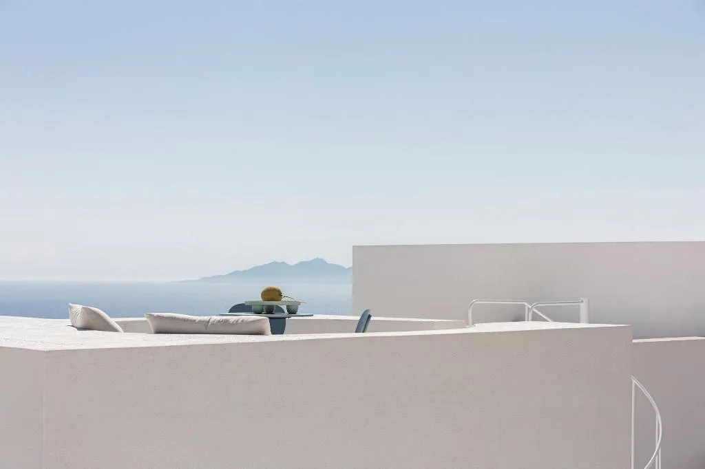 Room, Neo Luxury Suites, Santorini