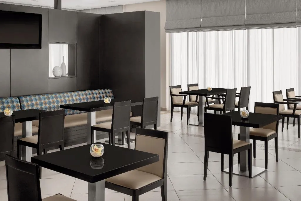 Restaurant, Holiday Inn Express Dubai Jumeirah, Dubai