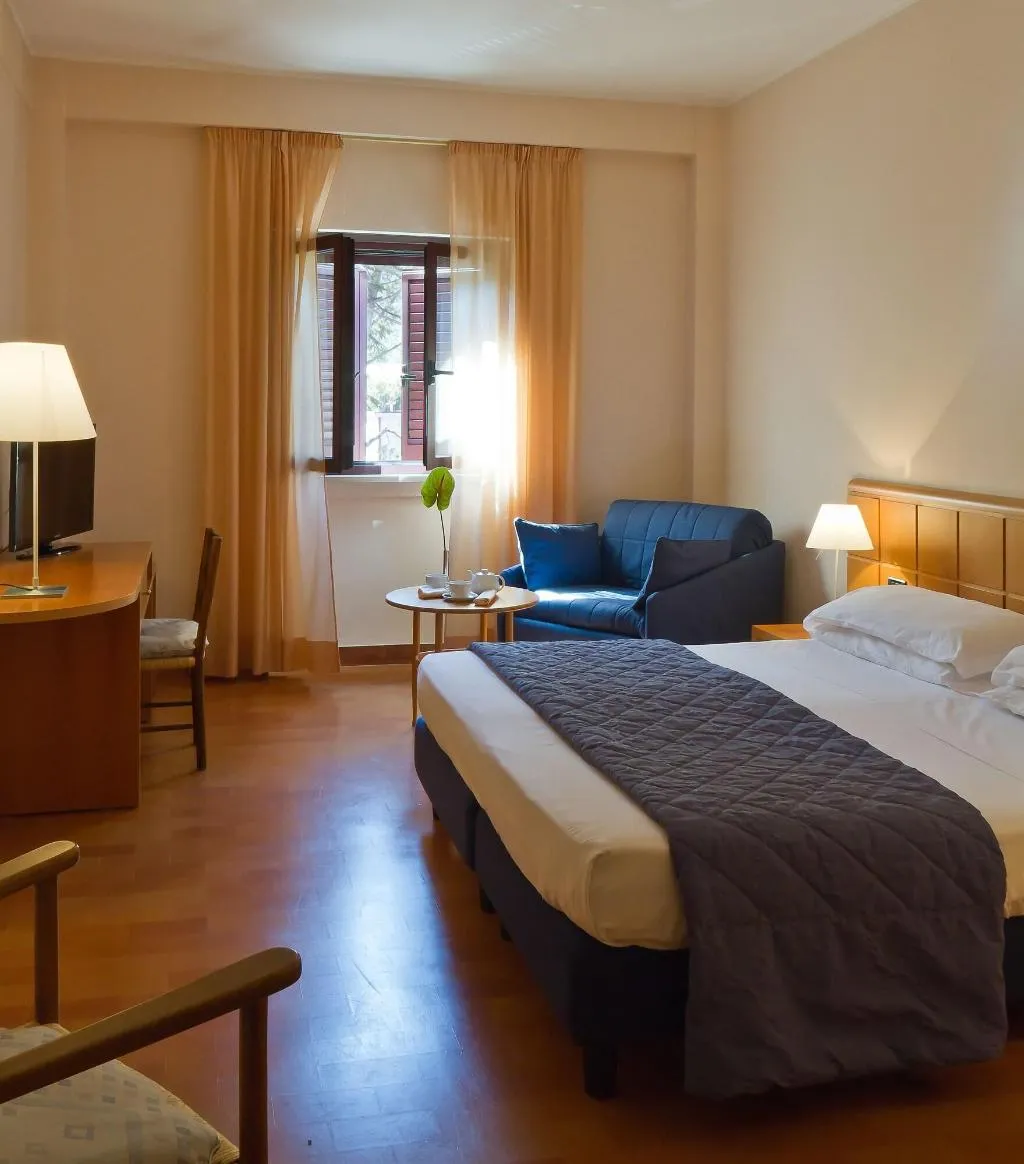 Room, Hotel Dei Duchi, Perugia