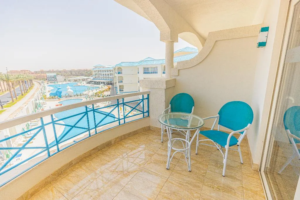 DOUBLE POOL VIEW TWO DOUBLE BEDS Room, Flow Spectrum Resort, Red Sea Riviera
