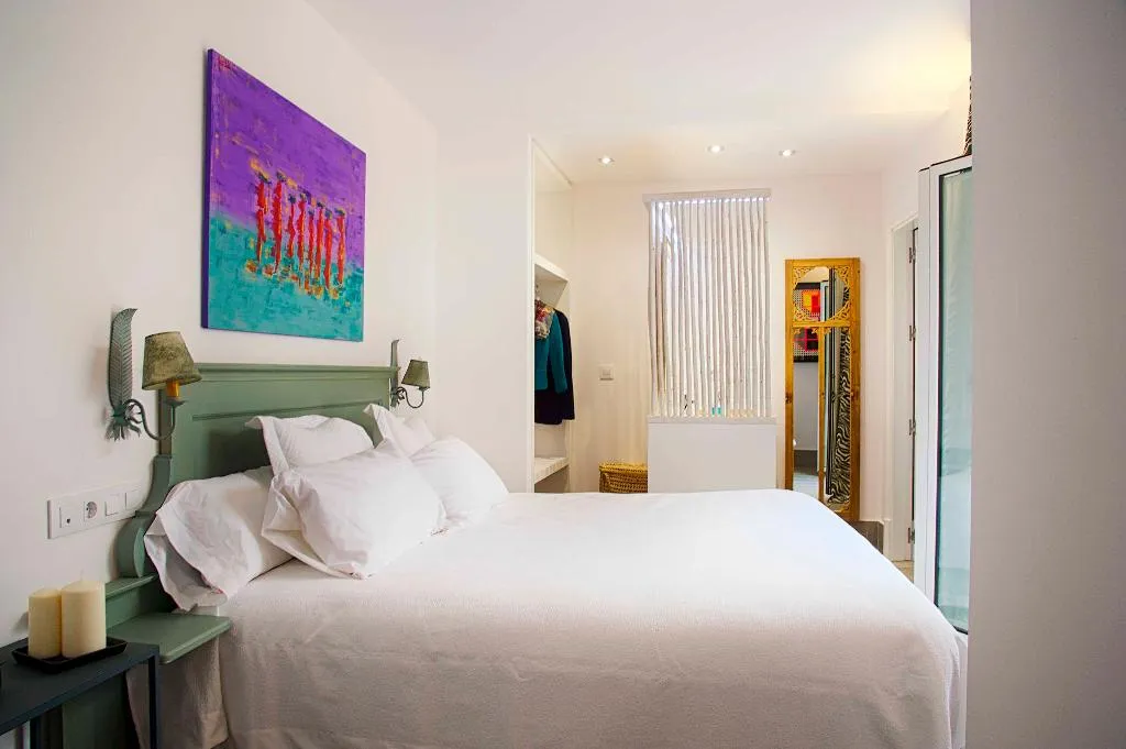 APARTMENT DELUXE Room, Overland Suites Catedral Luxury Apartments, Seville