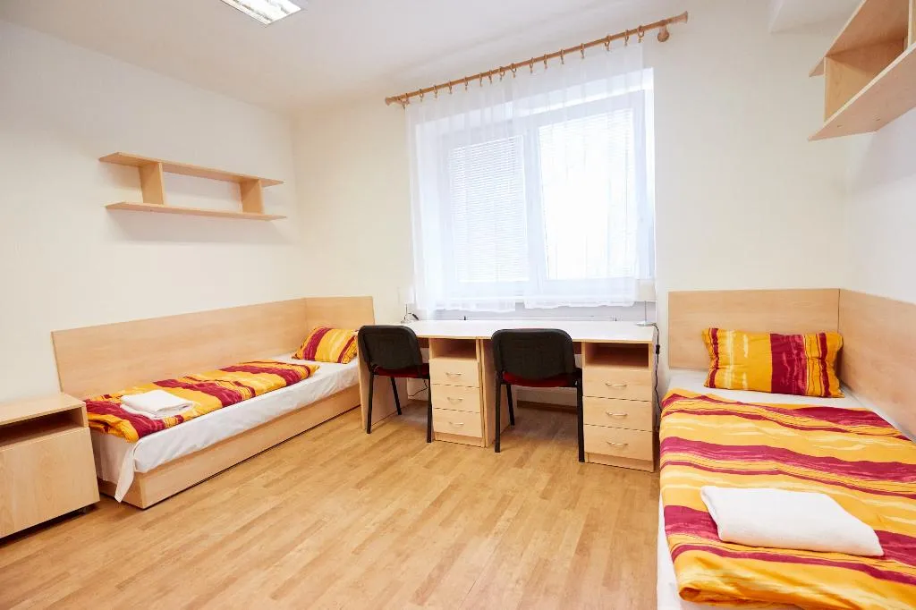 TWIN WITH SHARED BATHROOM Room, University Hotel, Prague