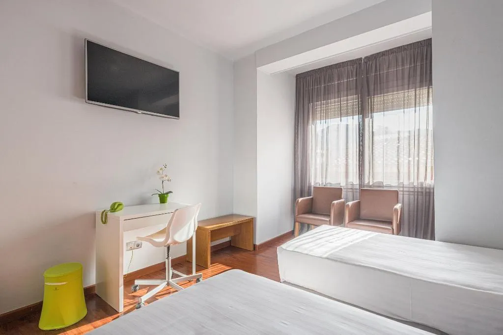 Room, Erba By Pillow, Costa Brava