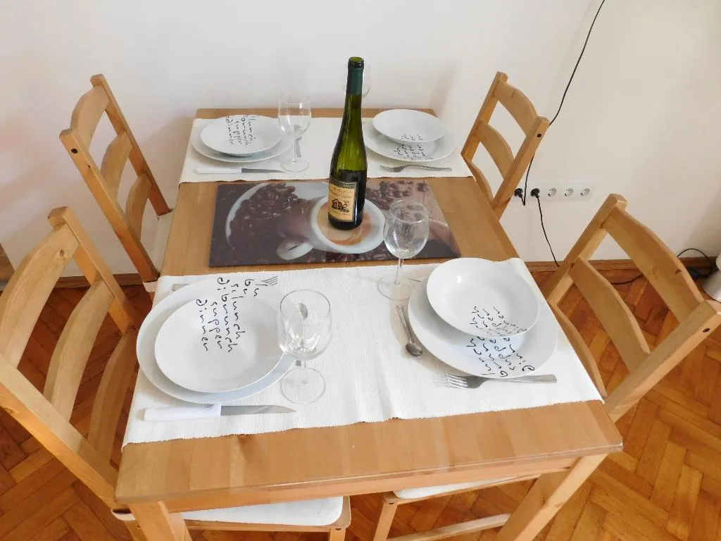 APARTMENT CAPACITY 4 Room, Apartments Ivo, Split