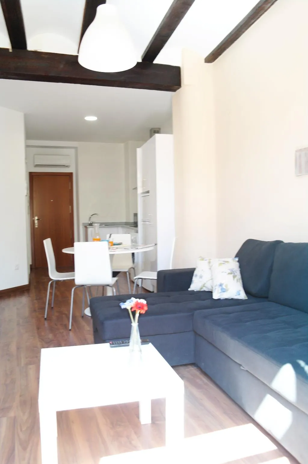 APARTMENT CAPACITY 6 TWO BEDROOMS Room, Uptown Apartments, Valencia
