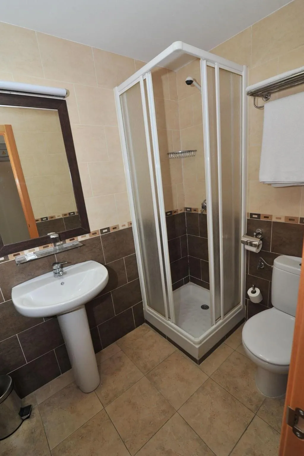 Room, Hostal Goyma Iii, Madrid