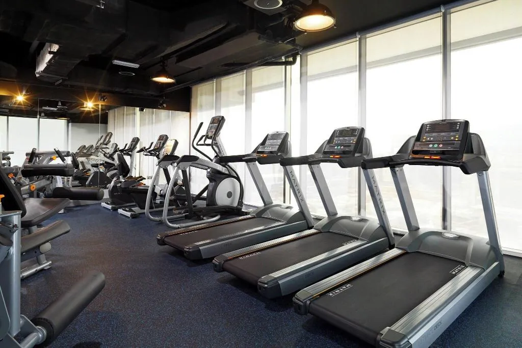 Sports and Entertainment, Aloft Palm Jumeirah, Dubai