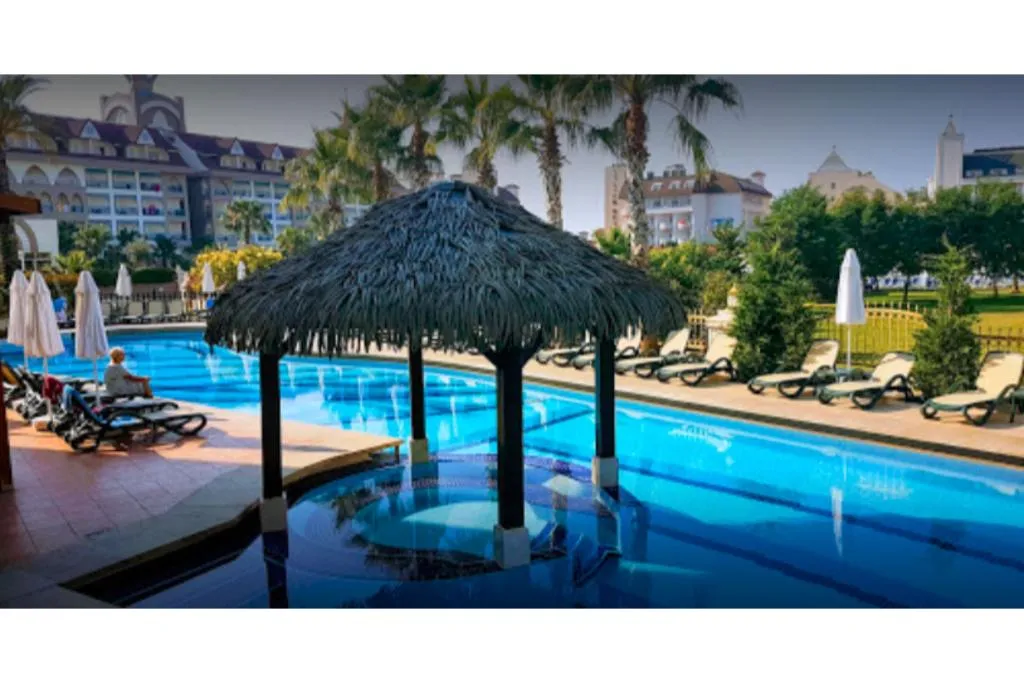 Pool, Well Palace Side, Antalya
