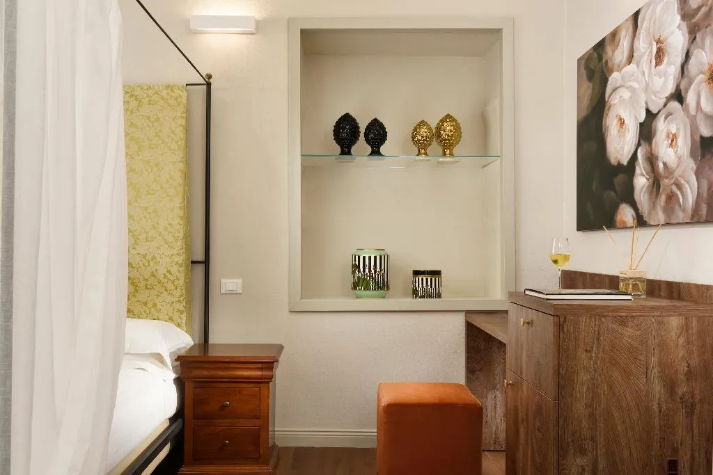 DOUBLE SUPERIOR Room, Villa Sabolini, Florence