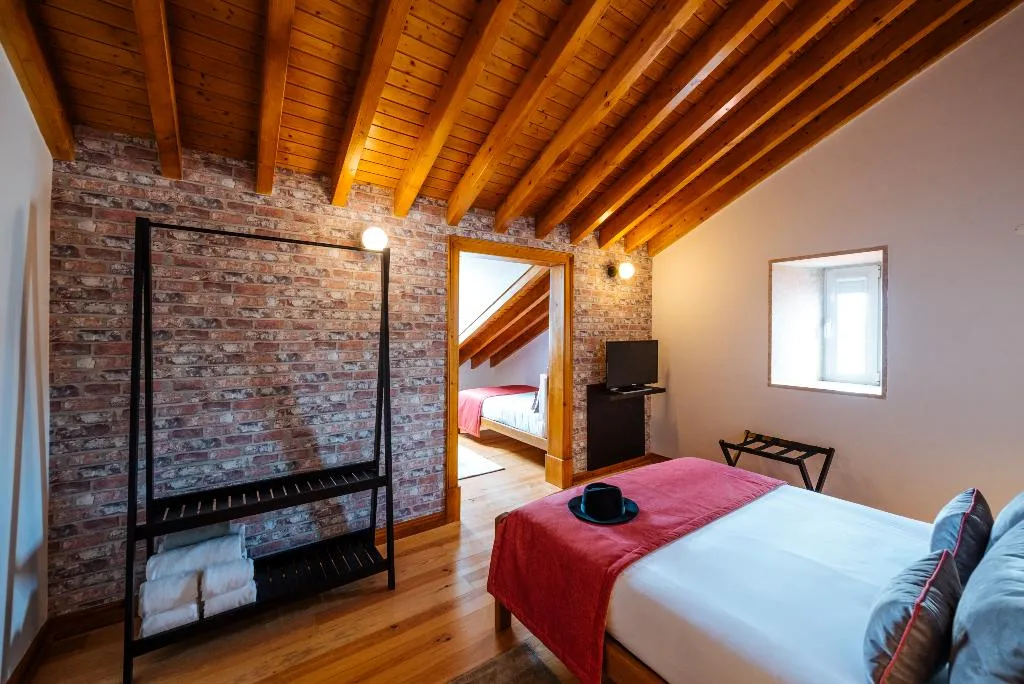 QUADRUPLE THREE BEDS Room, Varandas De Lisboa, Lisbon