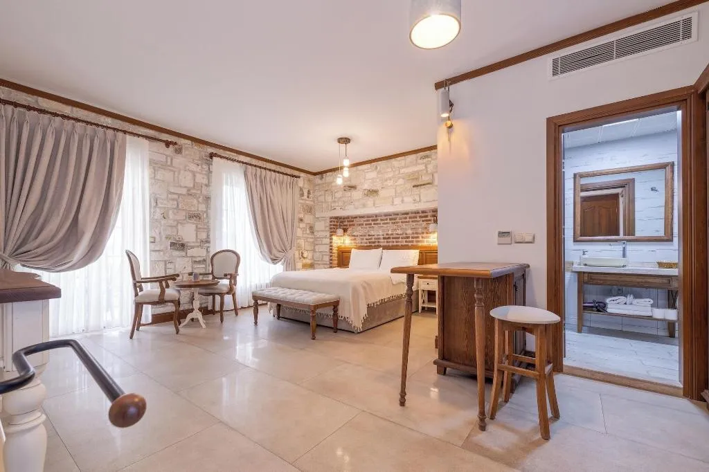 Room, Navali̇a Otel, Izmir