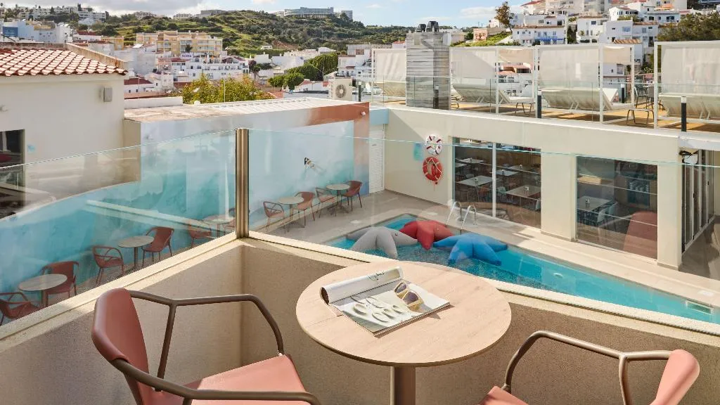DOUBLE POOL VIEW KING BED Room, Hotel Indigo Albufeira, Algarve