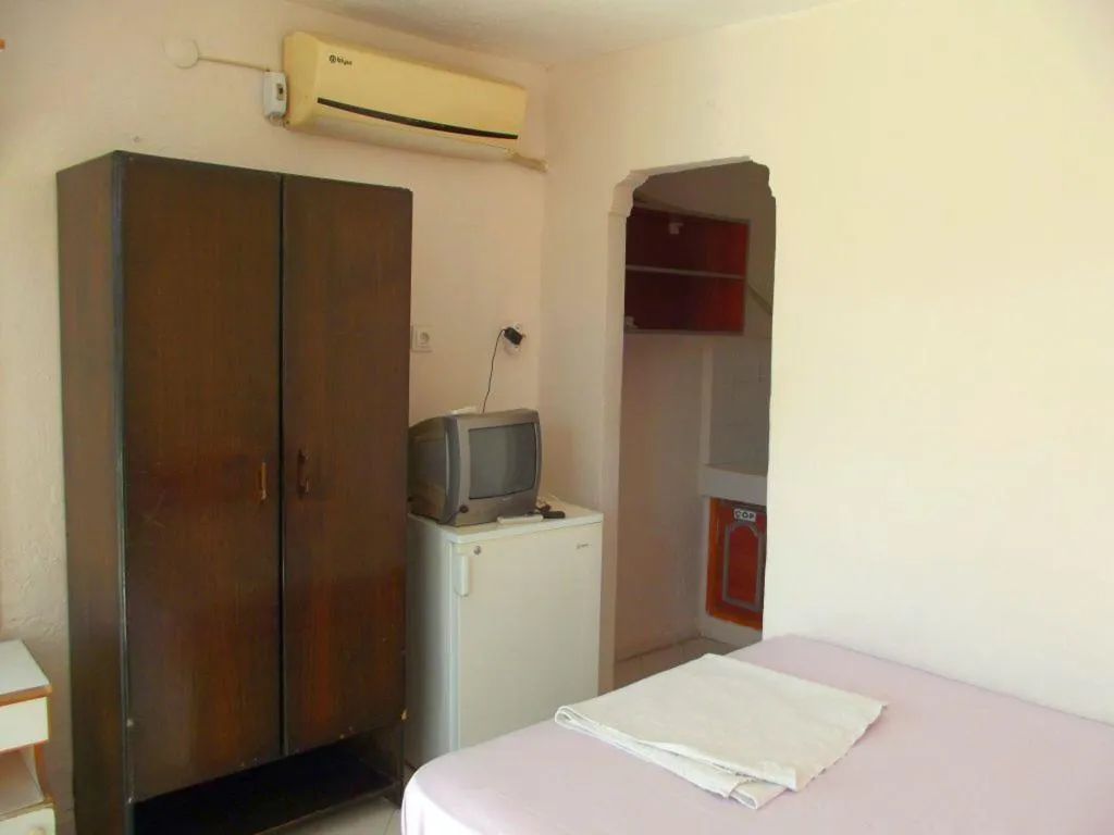 Room ONE BED Room, Erdinc Tatil Evleri, Izmir