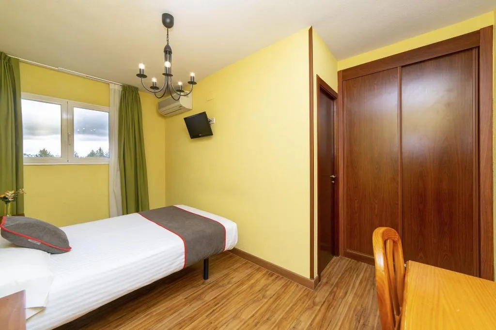Room, Hotel Mavi, Madrid