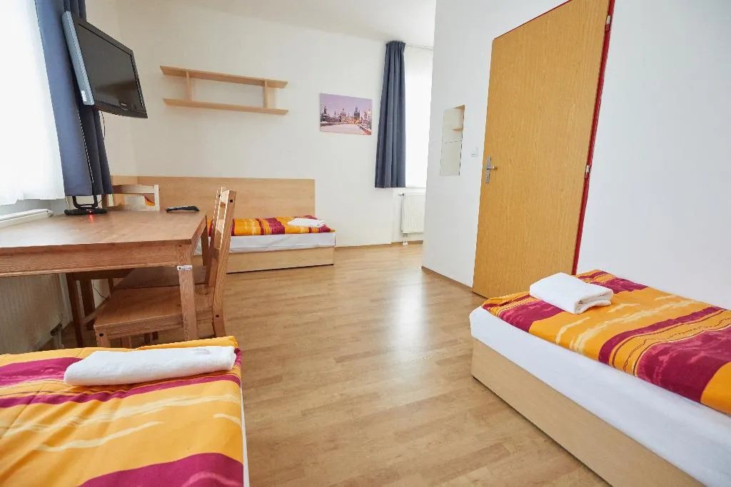 TRIPLE STANDARD Room, University Hotel, Prague