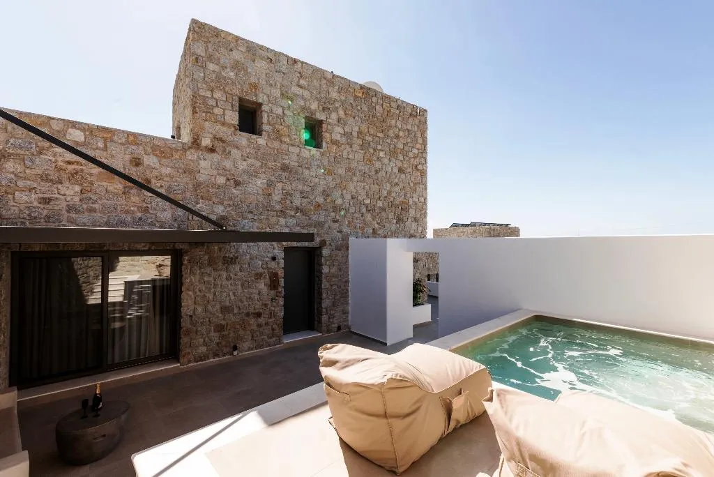 SUITE SUPERIOR WITH PRIVATE POOL Room, Evi Suites & Villas, Mykonos