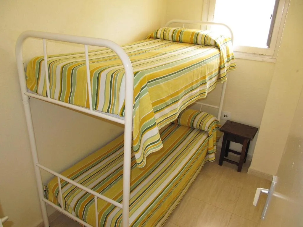 Room, Flandria, Costa Dorada