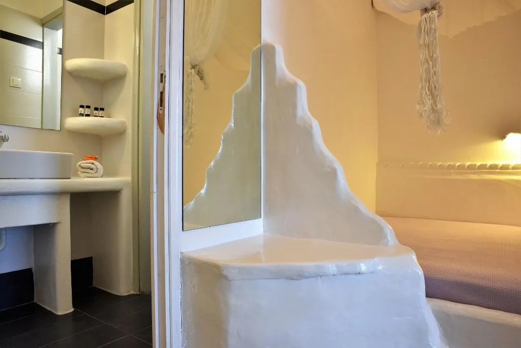 Room, Adamas Hotel, Santorini