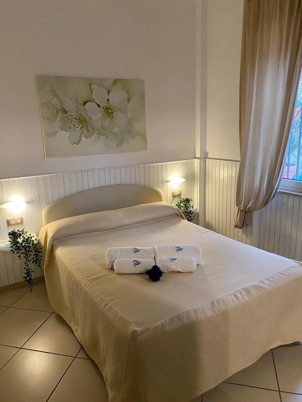 Room, Mini Hotel, Naples