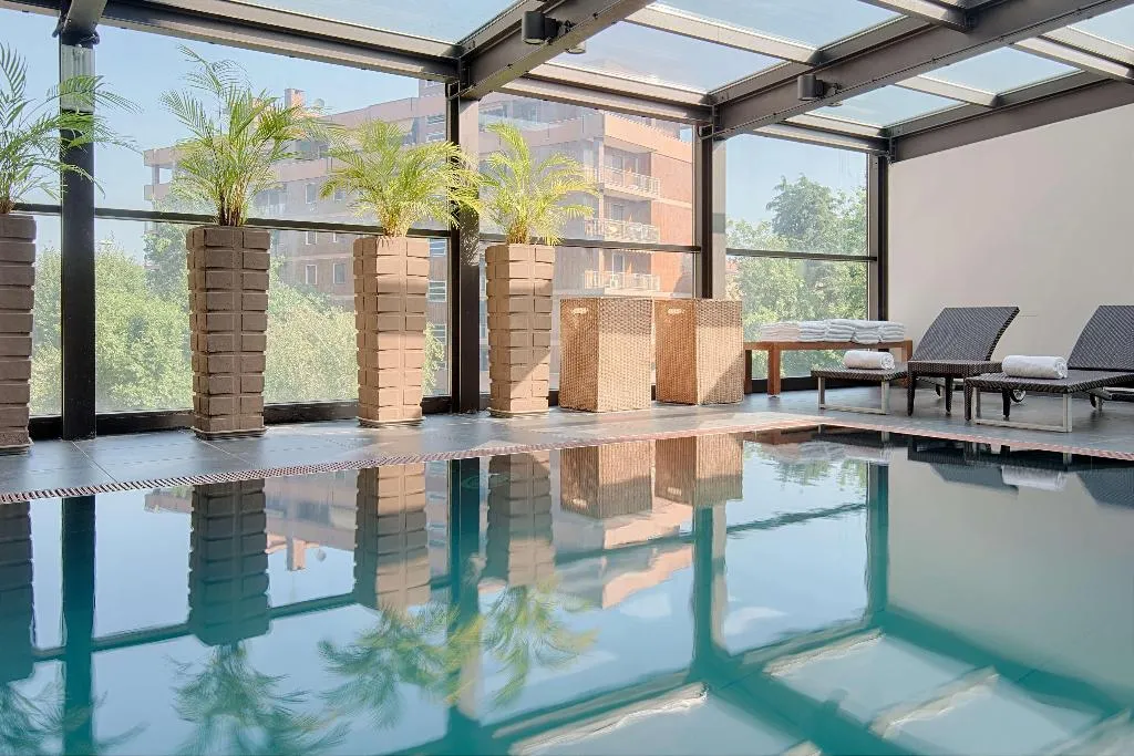 Pool, Radisson Blu Hotel, Milan