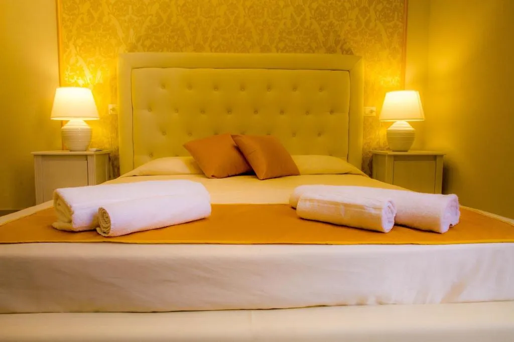 Room, Magister, Rome