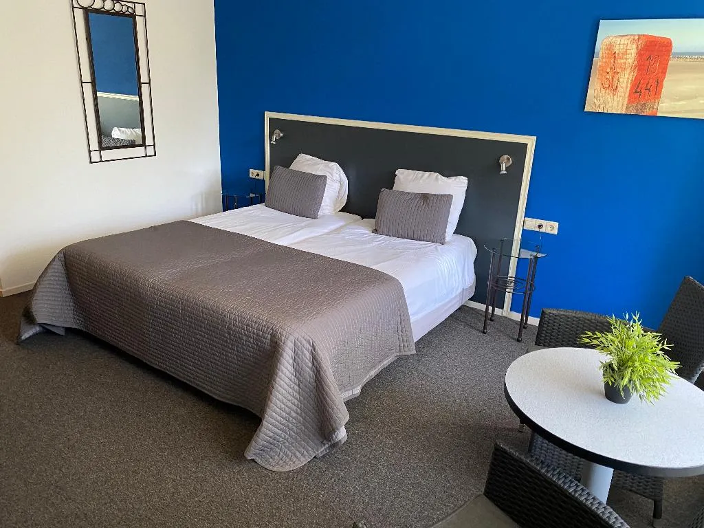 TRIPLE STANDARD Room, Fletcher Strandhotel Renesse, Amsterdam