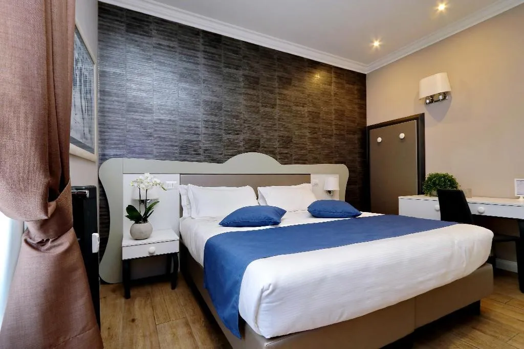 Room, Vico Rooms And Terrace, Rome
