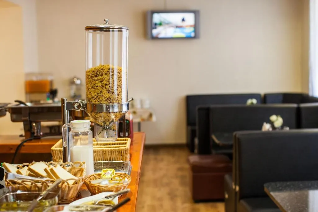 Restaurant, Viktorija Hotel, Riga
