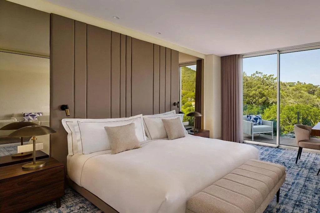 Room, Penha Longa, Lisbon