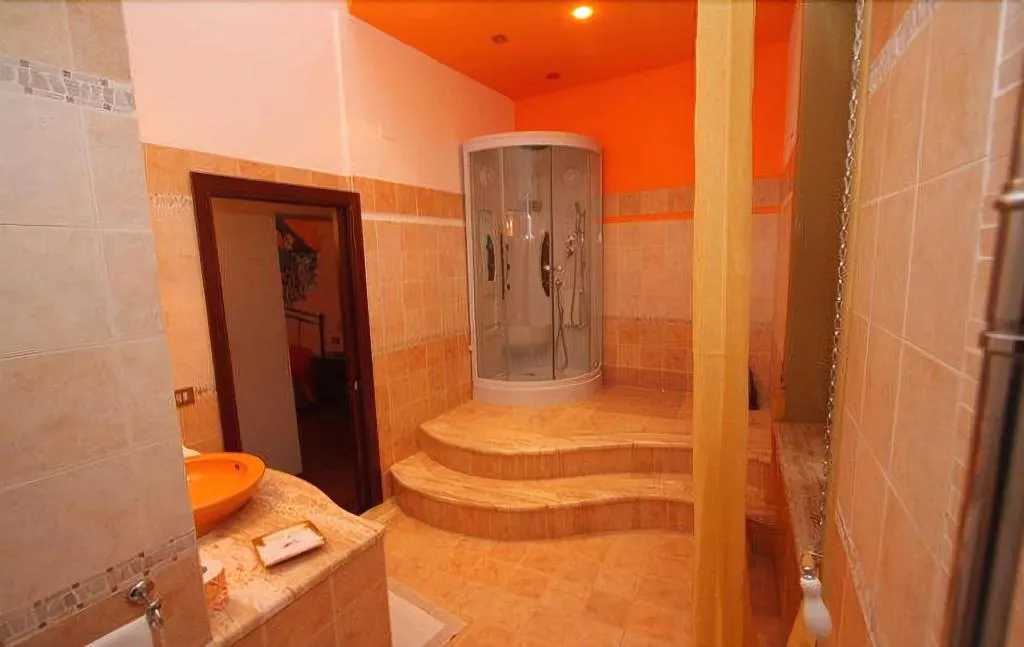 Room, Concordia, Palermo