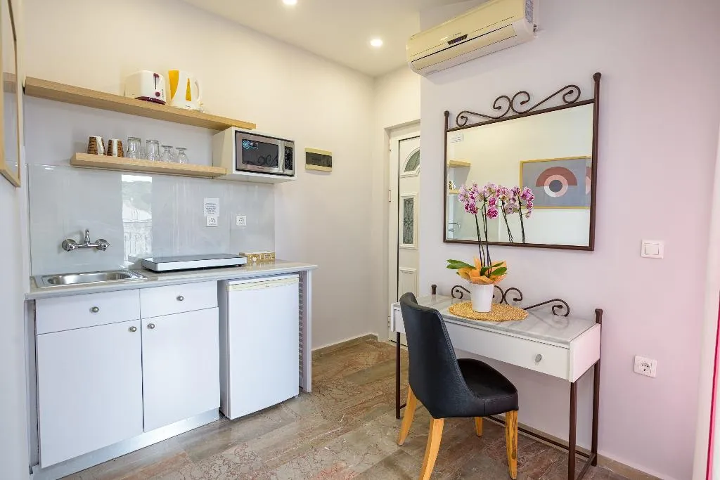 STUDIO STANDARD Room, Korina Apart Hotel, Corfu