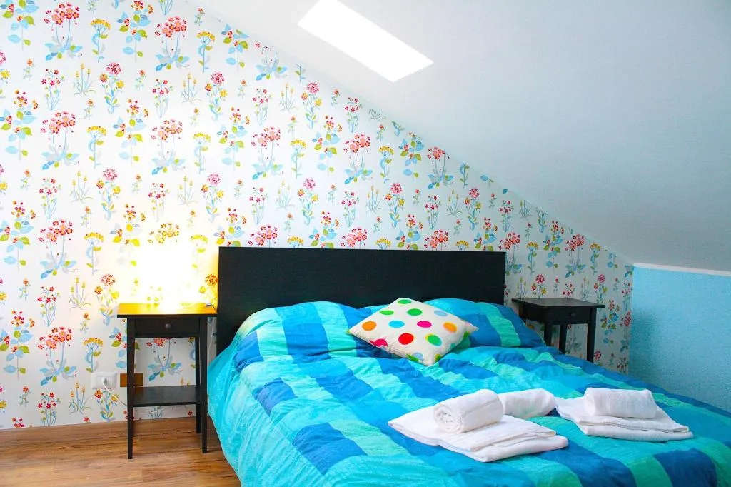 Room, City-in-hostel-B&B, Catania