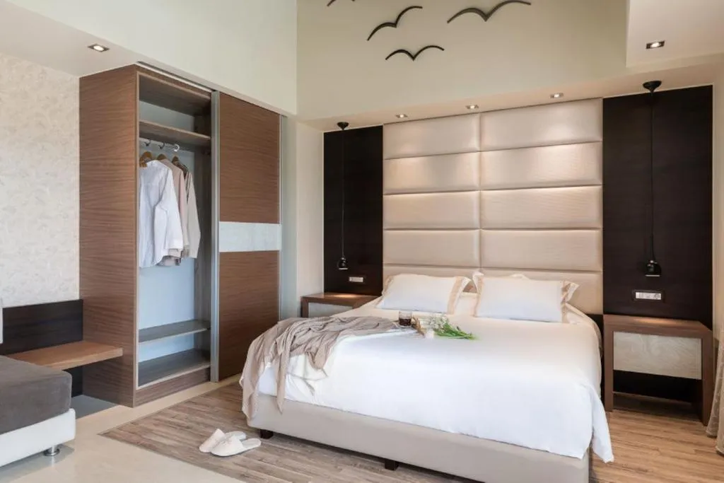 SUITE LUXURY Room, Cretan Dream Resort & Spa, Crete