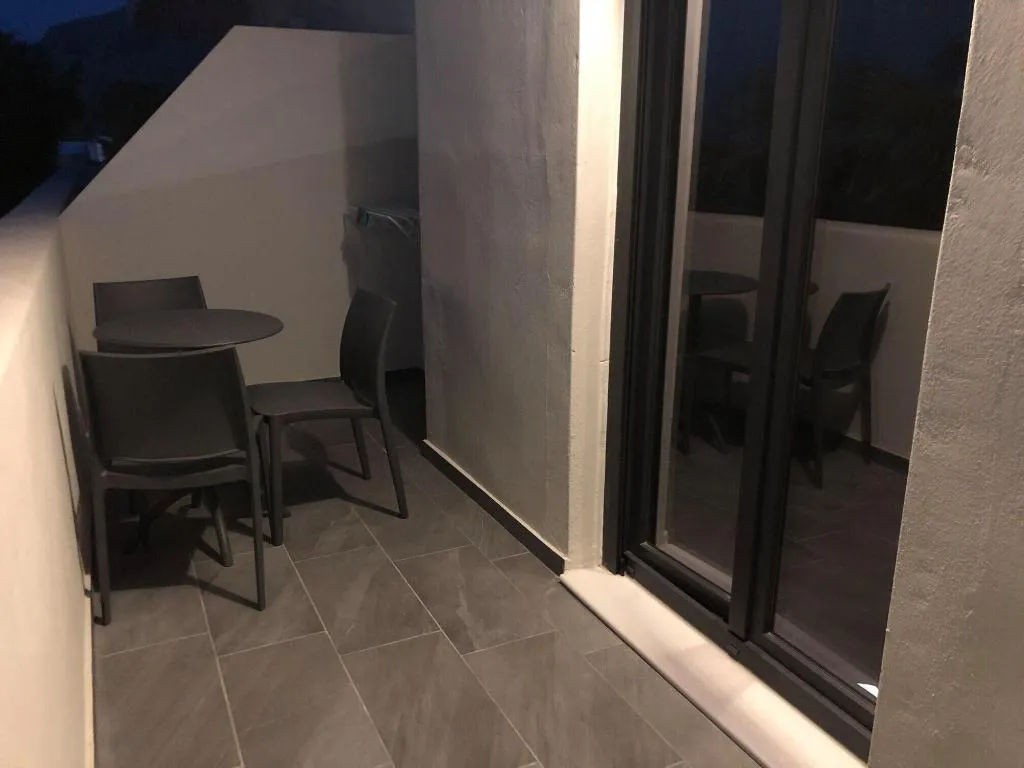 Room, Dragonfly Villas, Santorini