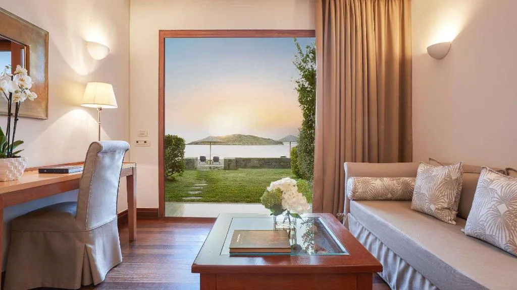 Room, Grand Resort Lagonissi, Athens