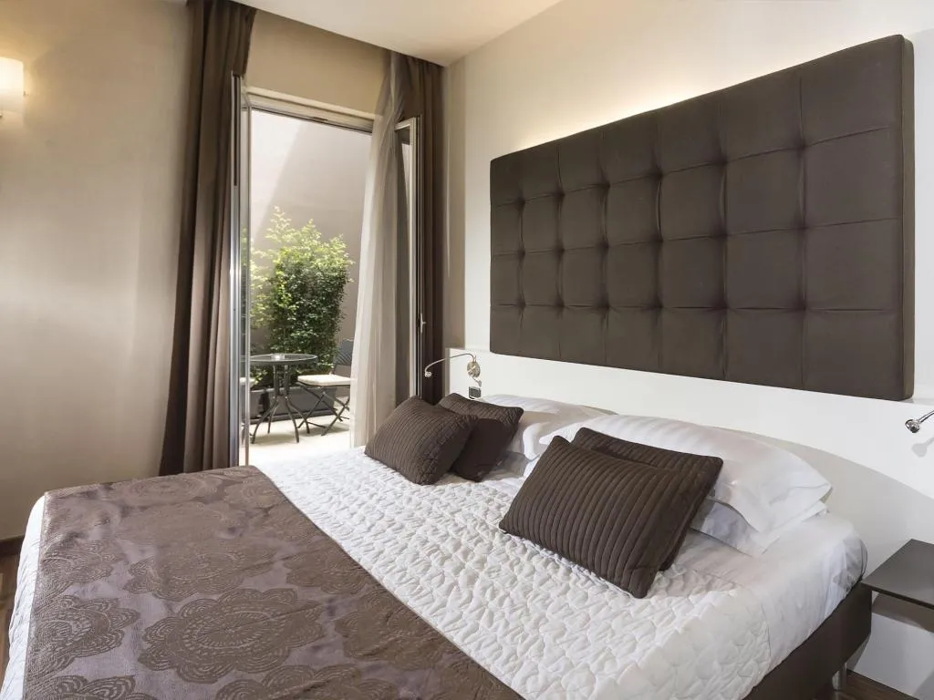 Room, La Bussola, Catania