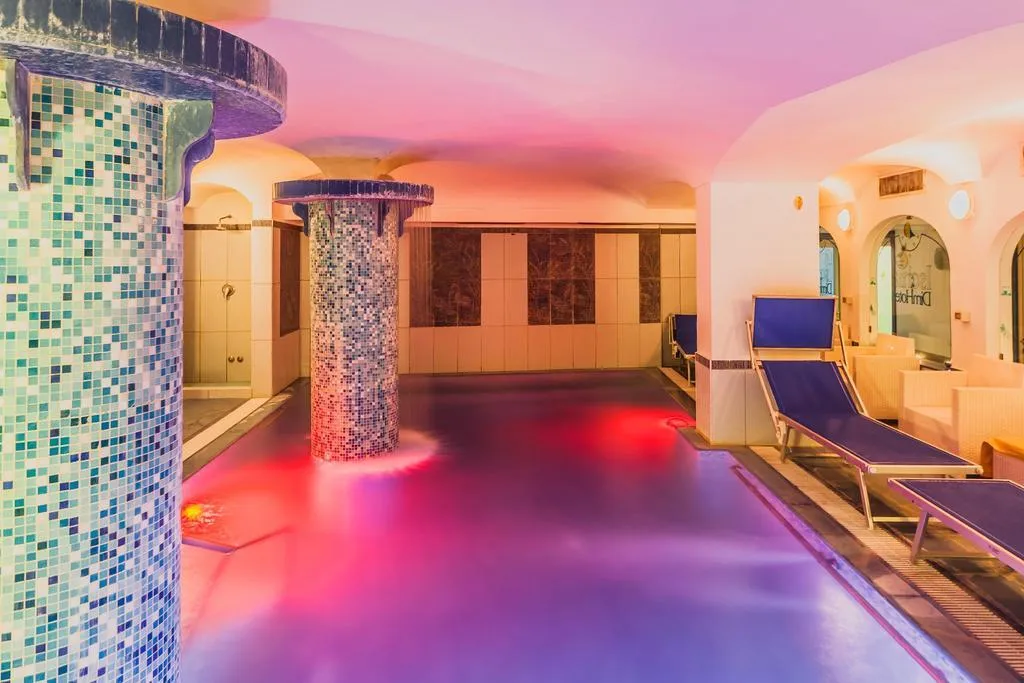 Pool, Aragona Palace Hotel, Naples