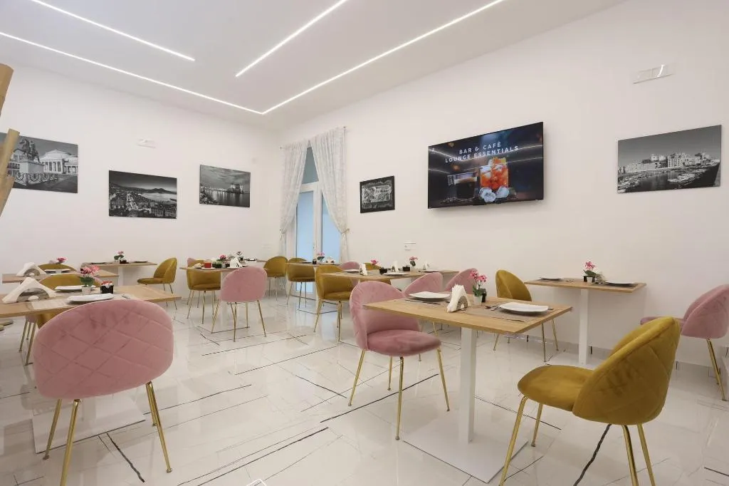 Restaurant, Palazzo Sant'Arcangelo, Naples