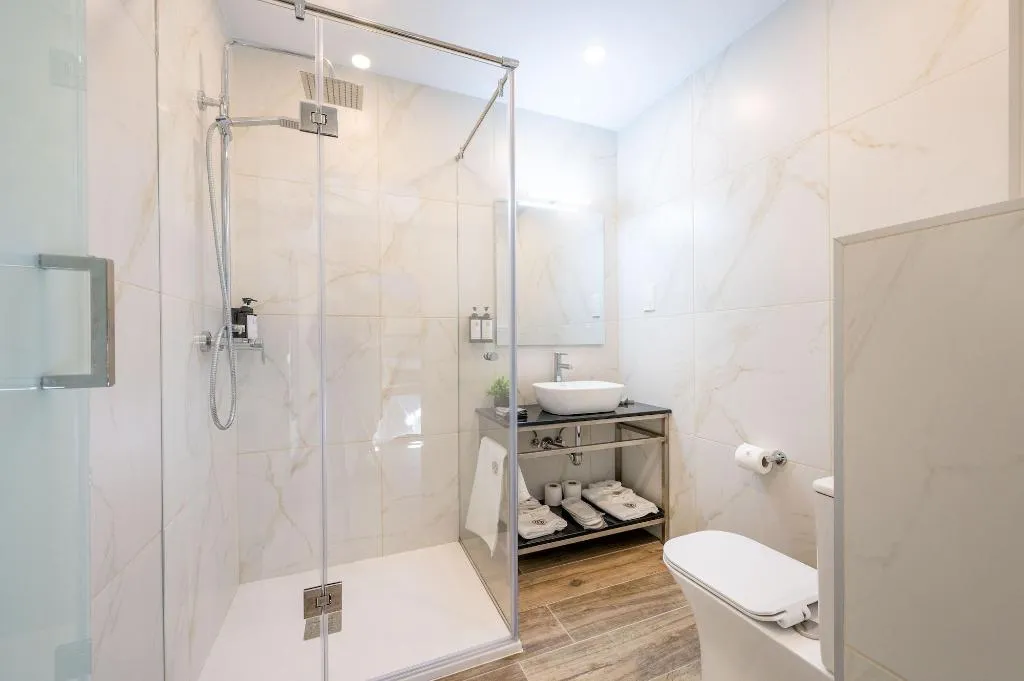 Room, C4 Retreats Gozo, Gozo