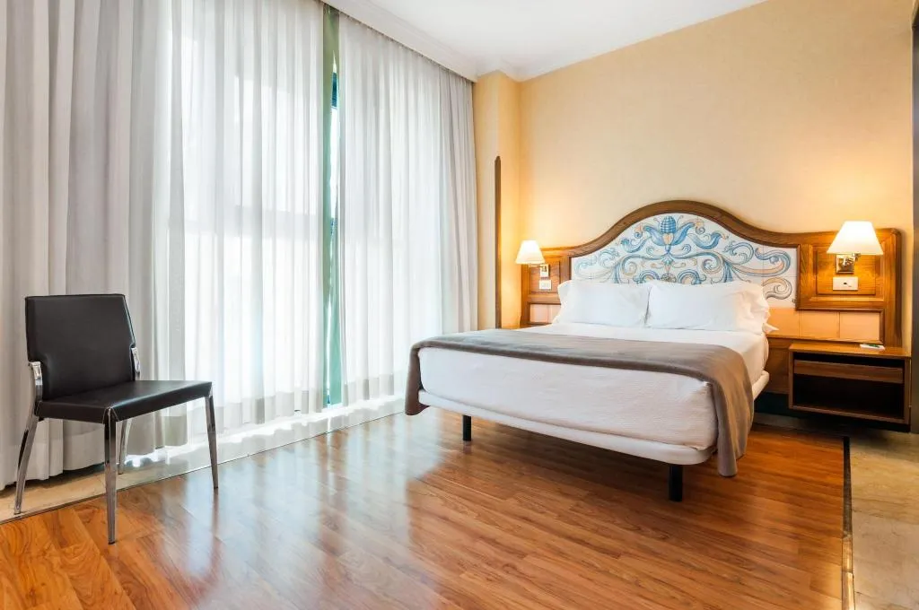 DOUBLE STANDARD Room, Hotel Julia, Madrid