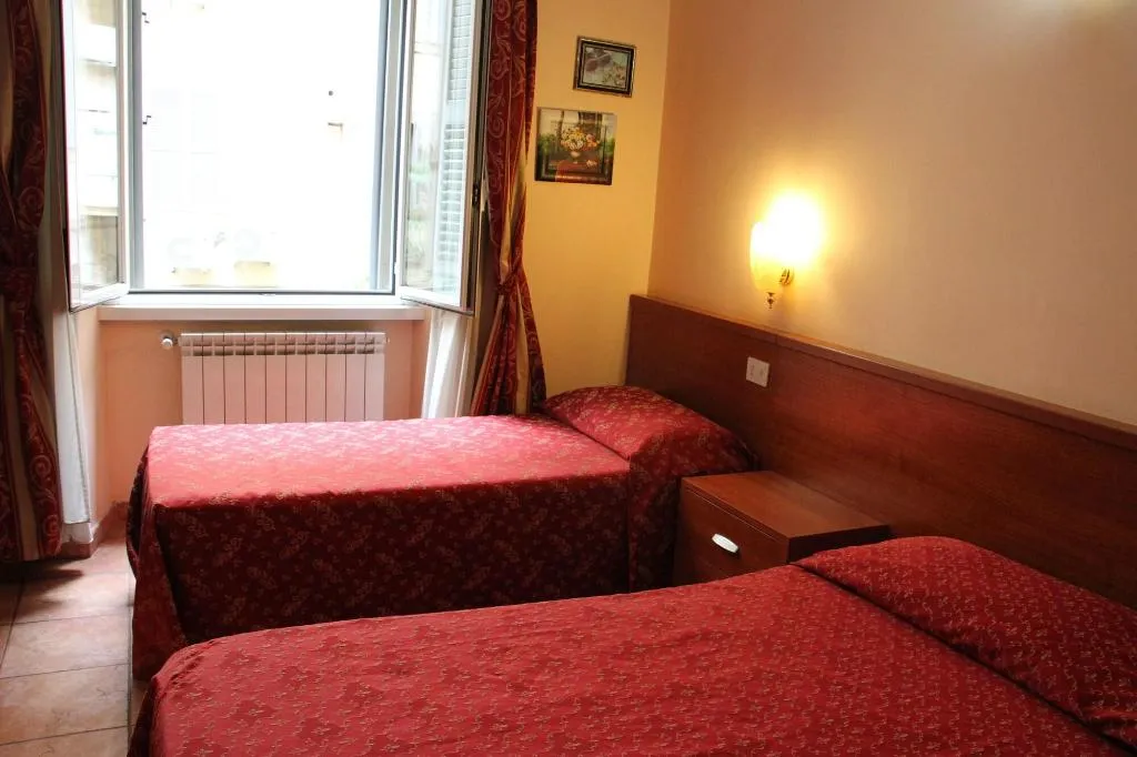 Room, B&B Millyhouse, Naples