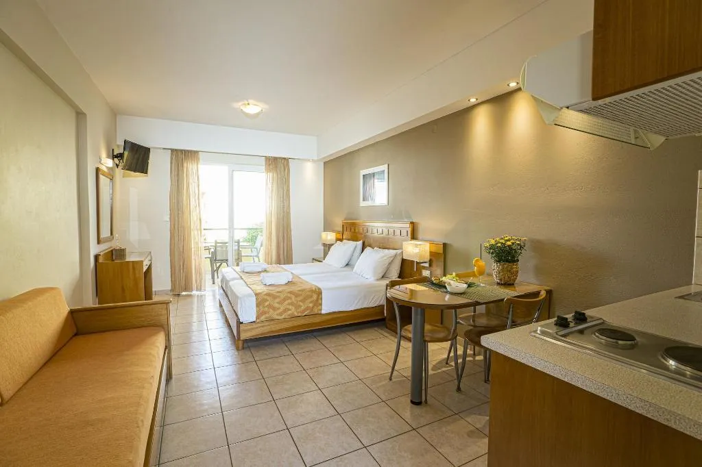Room, Helios, Crete