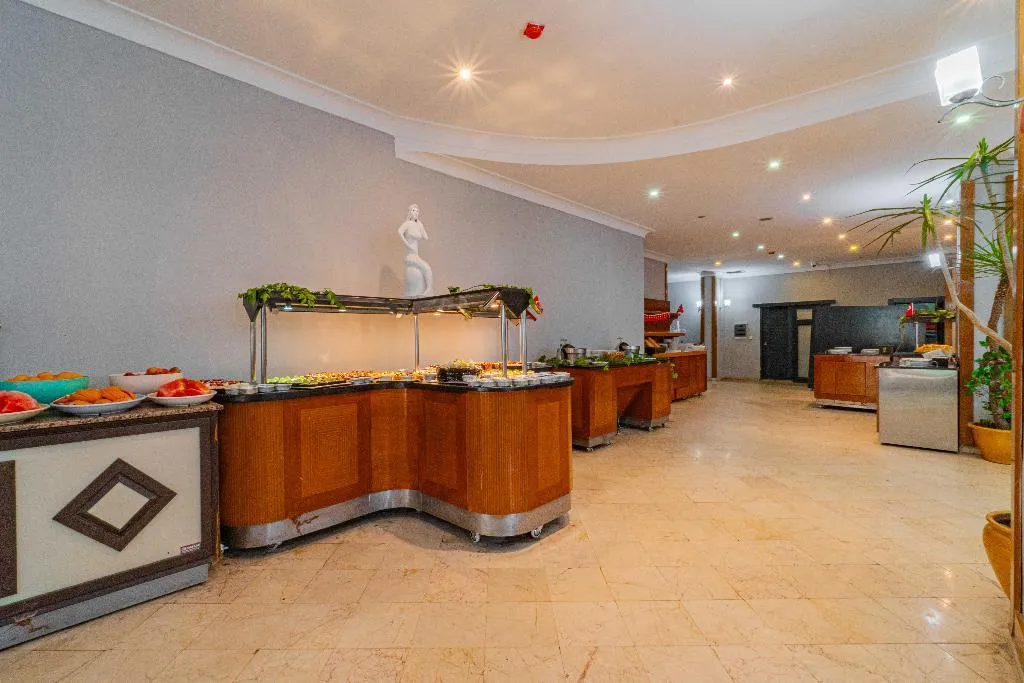 Restaurant, Grand Bahama Beach Hotel, Antalya