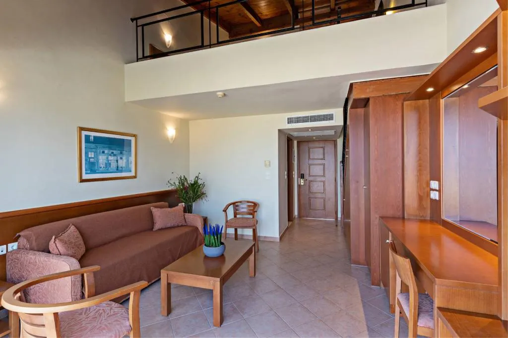 Room CAPACITY 4 Room, Hydramis Palace Beach Resort, Crete