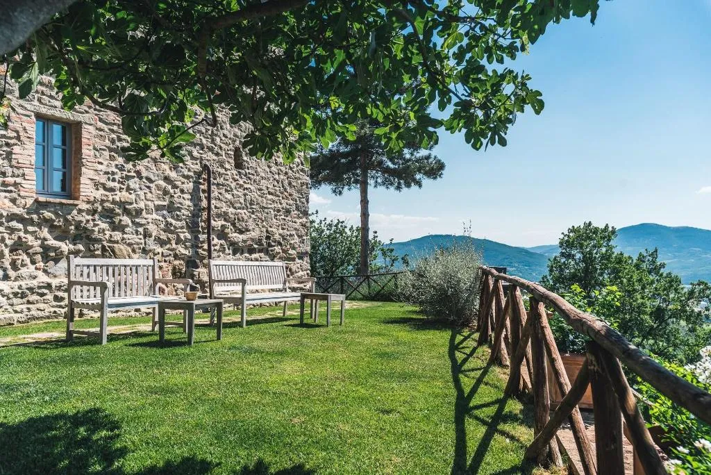 Terrace, Nikis Resort, Umbria