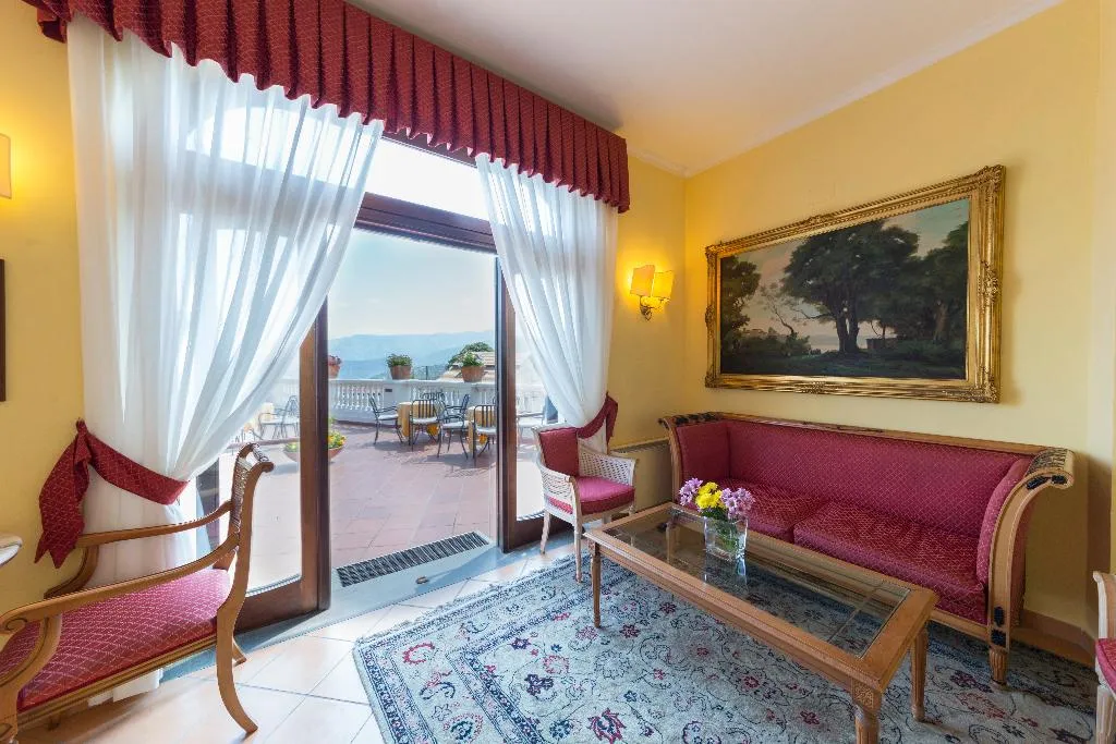 Bar, Hotel Jaccarino, Naples