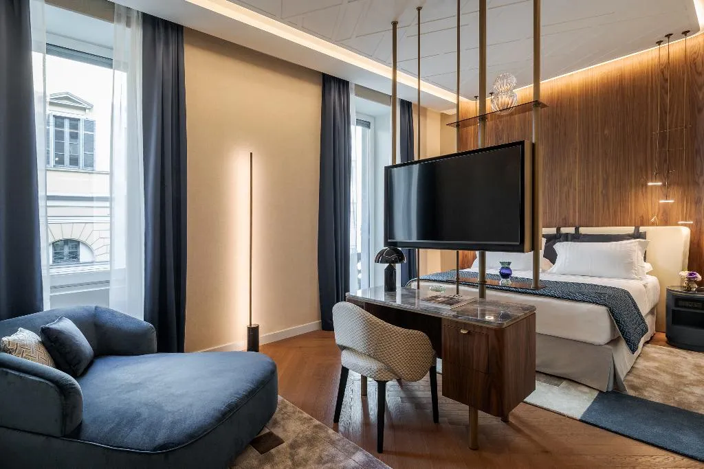 JUNIOR SUITE STANDARD Room, Casa Baglioni Milan, Milan