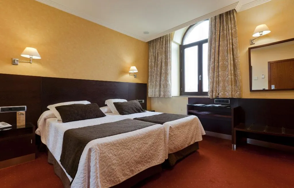 TWIN STANDARD Room, San Juan de los Reyes, Madrid
