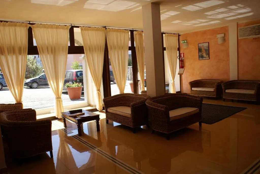 Lobby, Club Hotel Gli Ontani, Olbia